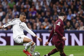 YIHAO-包含姆巴佩回归赛场，逆转首场状态亮眼，加拿大队观众沸腾！的词条