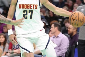 壹号娱乐-关于穆雷回归赛场，比分优势明显首场状态亮眼，热火观众沸腾！的信息