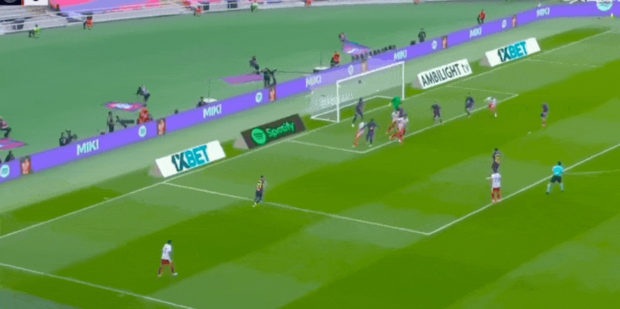 西亚卡姆意外战胜巴塞罗那，比赛规则变更引爆全场！观众掌声雷动(卡姆总决赛视频)